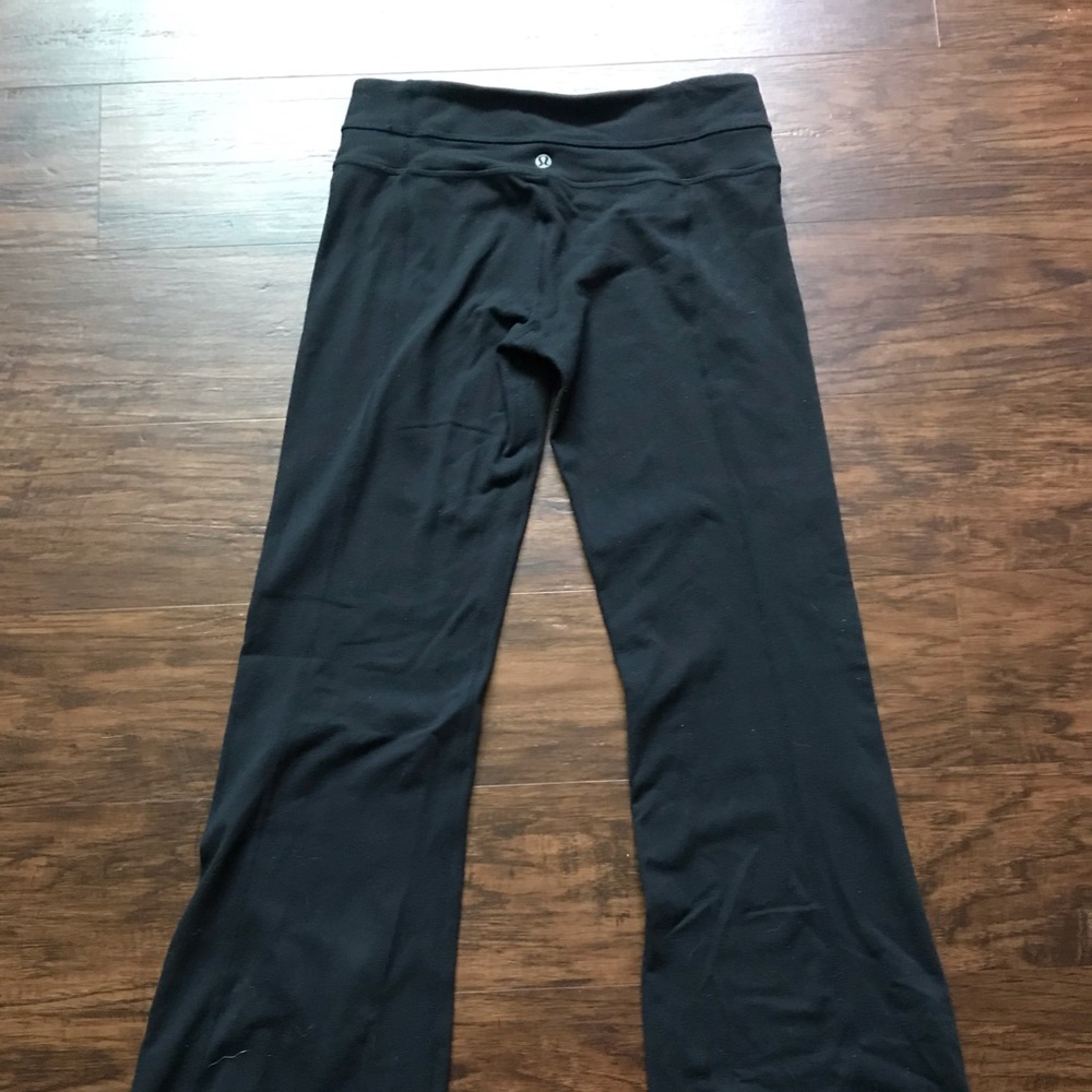 Lulu Lemon Women’s Bootcut Yogas